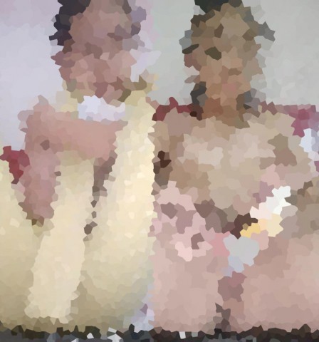 メガネをかけた知的な女の子が脱ぐ