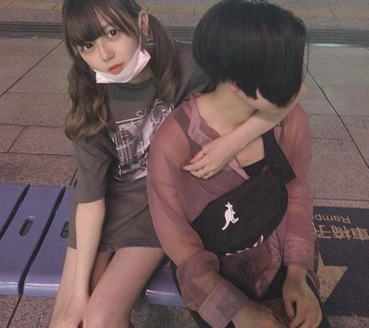 [同シリーズ] 可愛い1年生女子大生がアナルオナニーをして自分の愛液を舐める