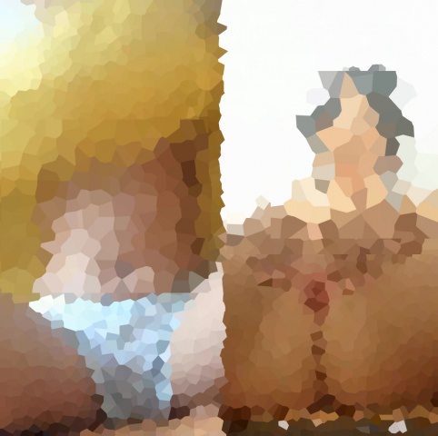 巨乳のKちゃんが恥ずかしそうに胸を露出