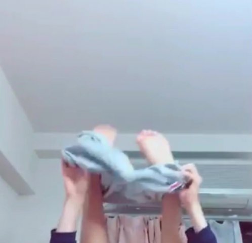 下品なチラシ配り、薄毛