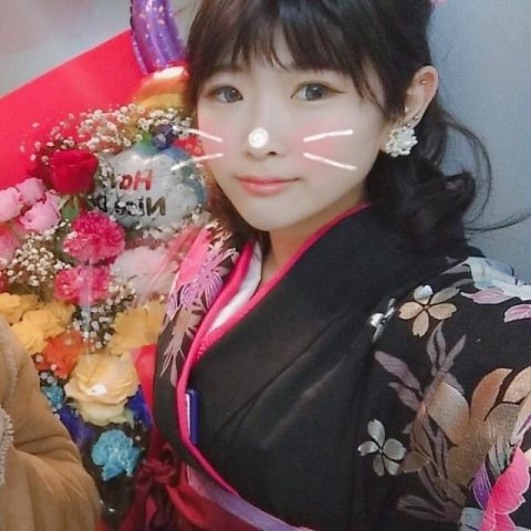 [リーク] 巨乳で成人したばかりのナギサちゃん