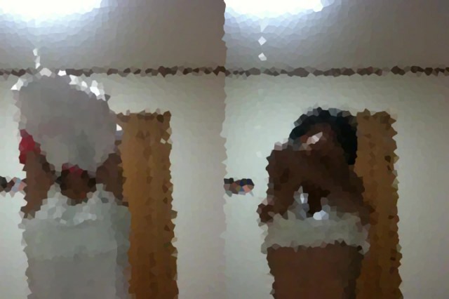 【超レア！！】これ以上ないほど脚を広げた自撮り！