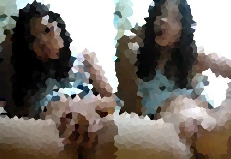 脚を広げて、美しい割れ目を披露