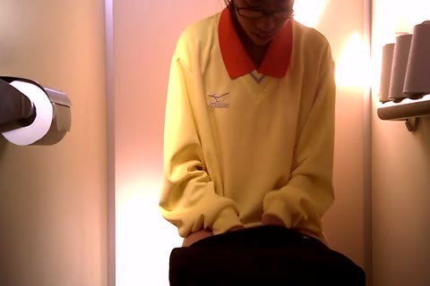 [無修正] テニスクラブのトイレでの盗撮 5