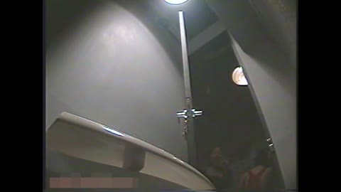 [素人] スキンケアモデルの女の子2人 ♡ パーティー12人 ♡ トイレのシーン ♥ 29分52秒