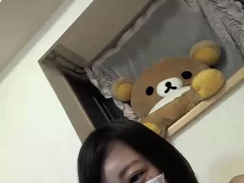 ギャルによる激しいオナニーと潮吹き