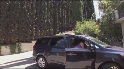 ドライブが車内セックスへ、そして野外セックスへと発展