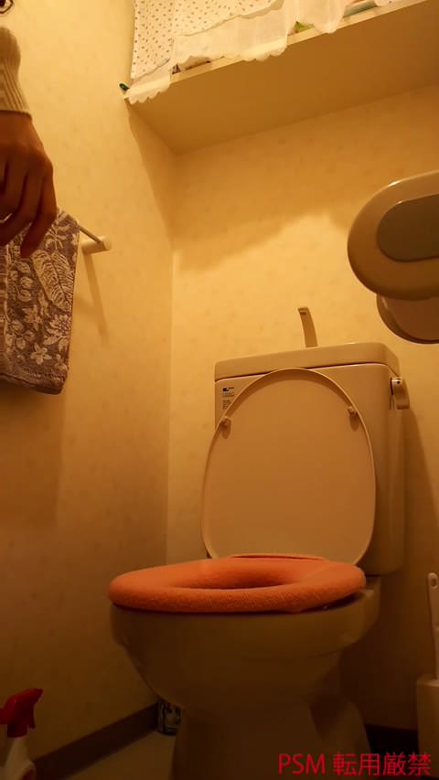 [最新レア動画] ナプキン交換の瞬間！すべて丸見え！