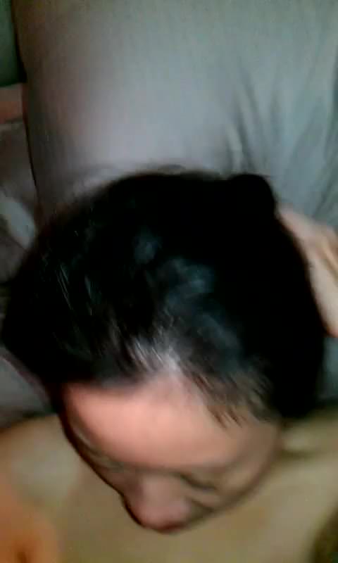 顔への大量顔射！！！流出