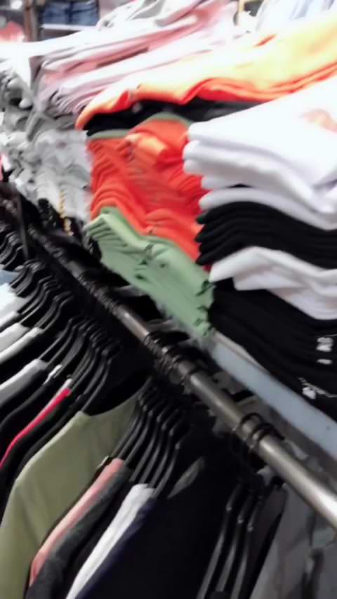 中国 美人 試着室 自撮り 流出