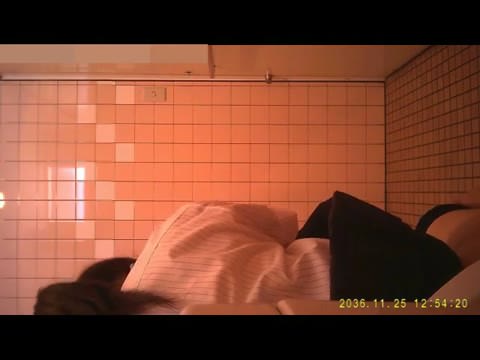 ○C級限定：トイレにいる11人の可愛い女の子たち