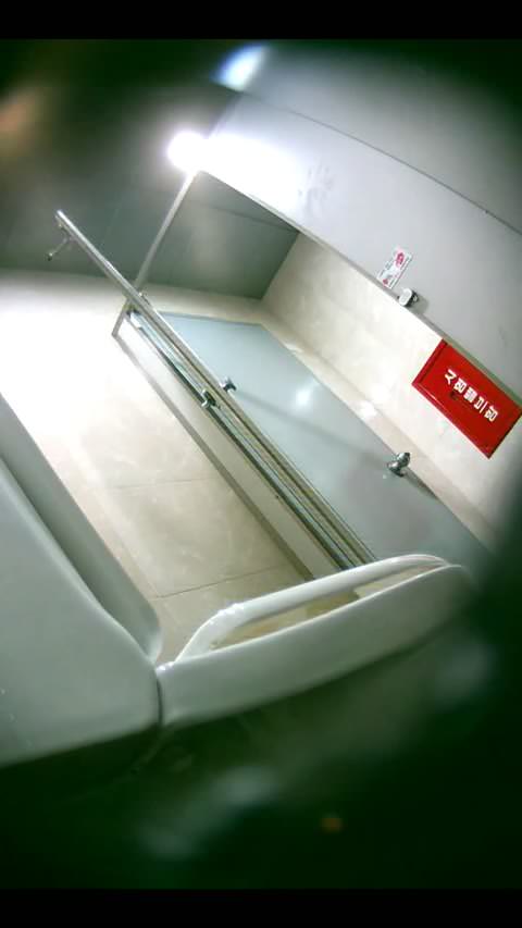 韓国製洋風防犯カメラ 3