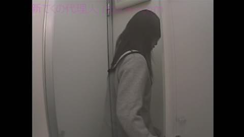 同級生のアヤナちゃんとナナコちゃん [家庭教師室での着替え盗撮 K1066K] 超エロいナナちゃん、おっぱいフル露出