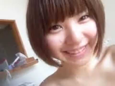 小さなおっぱい Cカップ。美女。オナニー生配信