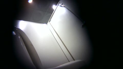 韓国・洋式トイレの防犯カメラ映像 21