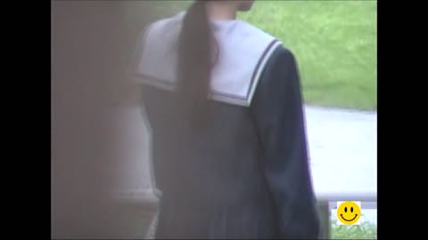 レア・公衆トイレで脅されるセクシーなポニーテールの少女（盗撮）