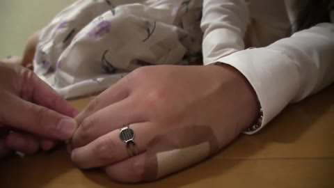 外資系企業のエリート社員である夫を持つ、美乳の若妻を寝ている間に犯した