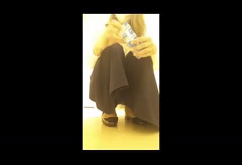 公衆トイレでの浣腸2～抜粋～