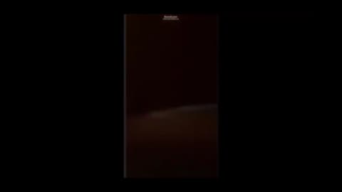 「下着を履いてないのを忘れてた」とパニックになるc