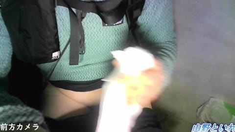 山中の公衆トイレ・2カメラ版①