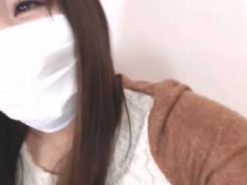 絶え間ないオナニーと潮吹き、エクスタシー状態のギャルが潮吹き