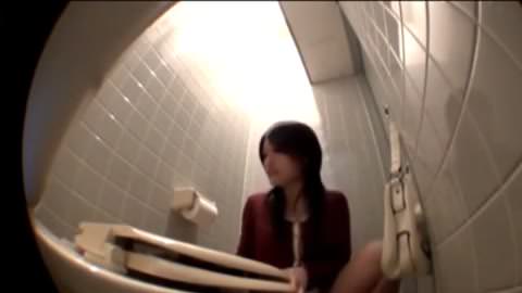 トイレでパニック！