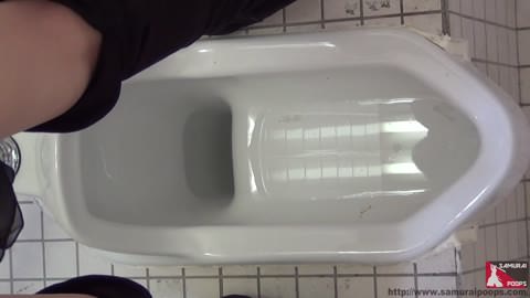 無修正] HD：トイレでの素人撮影、和風、公衆排泄 4