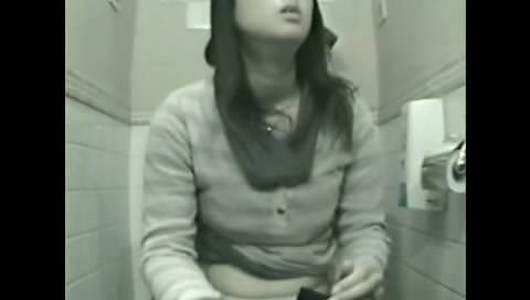 [オリジナル作品] アルバイト男の罠 ★ ファストフード店 ♡ トイレ隠し撮り（50分） パート2