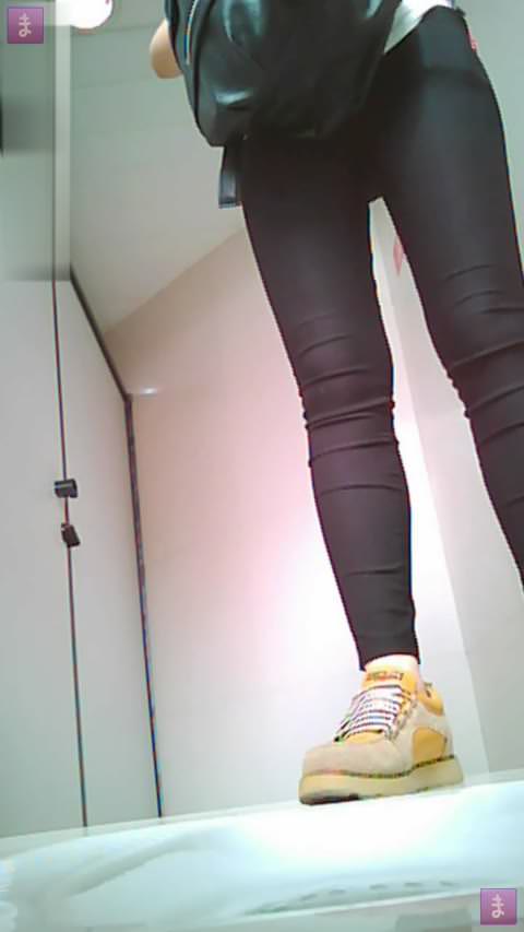 中国式トイレの光 49