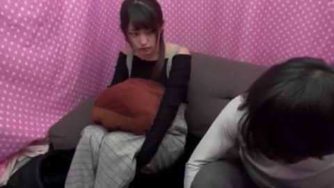 ロリ系カワイイ娘）無駄な懇願、中出しされ、呆然とする彼女