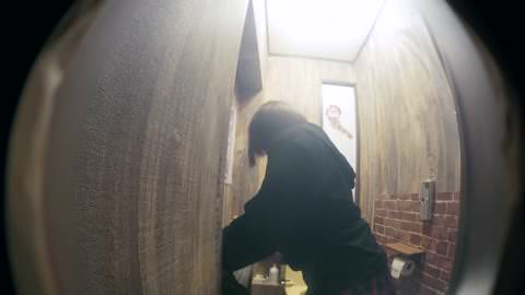 [BYAN] 隠し撮り。カフェのトイレ 05