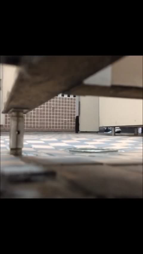 新しいアルバイト先のトイレが変態用トイレだった 2019年、撮影後すぐにアップロード、日本のトイレ、手持ち撮影