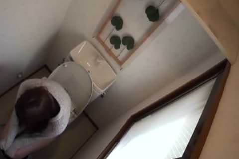 （個室での覗き）下痢とうんち K