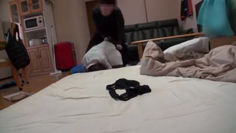 中野区で一人暮らしの23歳OL。本物の強制縛り。プライベート動画