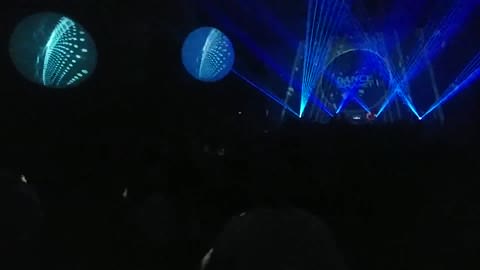 無修正：クラブでナンパしたパーティーガールに中出し