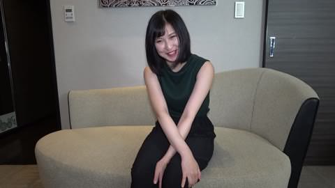 【SSS㊙顔出し】19歳の絶世のスレンダー美女❤人生2本目のチンポで、お風呂でもベッドでもイッちゃうM系娘❤️絶え間ないオーガズム❤️早熟で敏感な体に大量の精液を注ぎ込み！