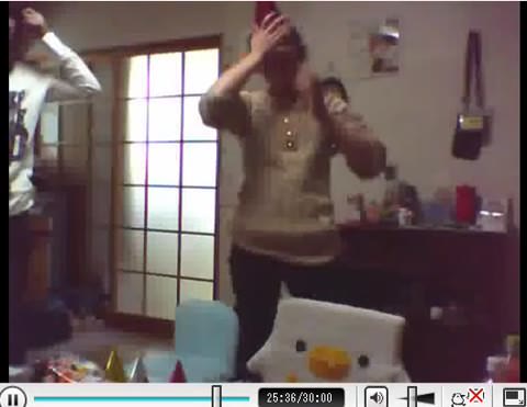 (PC/モバイル対応) 注意、衝撃的な内容！！ 女子高生全員、乳首丸出し！！！