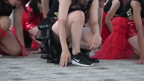 レイヴ時代販売！！4K高画質！！ダンス！！小さすぎるトップスで踊るダンサー！！n121