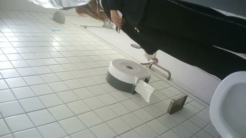 なし。ある人気カフェのトイレでの出来事7