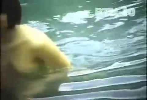 秘湯での美女の盗撮。露天風呂への過激な侵入、10ページ