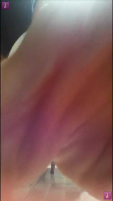 中国人女子がひとりで排泄体験 05