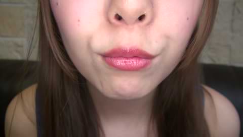[舌フェチ — 個人撮影] あまりにもエロいエイミーの口と舌 ★ FULL HD