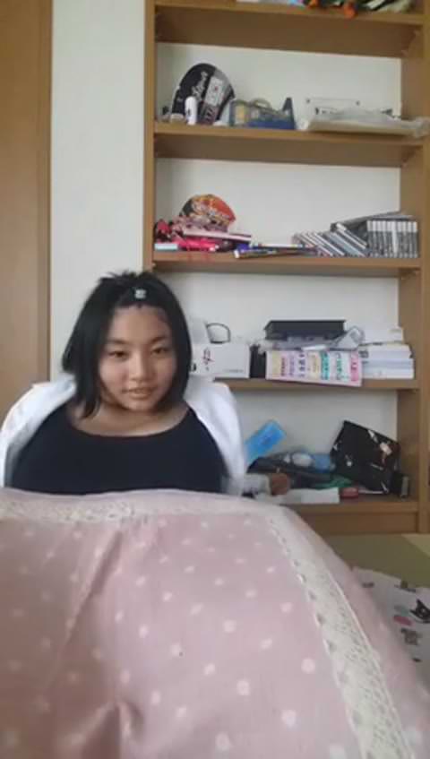 バカ女王、巨乳女子高生、チャット9