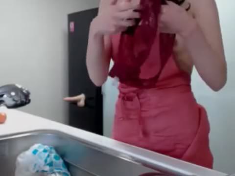 貧乳の黒髪娘がオナニー