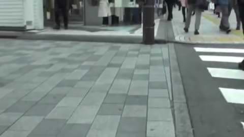 無邪気な顔をした淫乱娘！