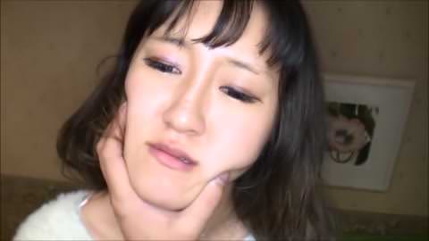 無修正。落書きされた少女、そんな扱いから快楽を得る変態