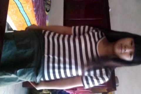 巨乳の3人の女子の着替え