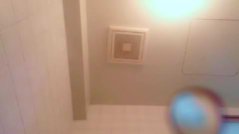 全裸で入浴する姉妹