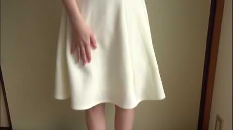 おとぎ話：オナニーの指示と神々しく可愛い娘への挿入