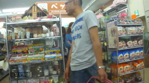 [隠し撮り] トイレ中の姉の恥ずかしい瞬間を隠し撮り 2 [興奮]